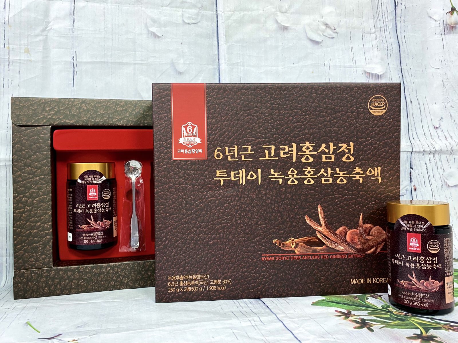 Cao Hồng Sâm Nhung Hươu Goryo Hàn Quốc hộp 2 lọ x 250g